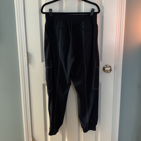 Athleta Chelsea Utility‎ Jogger - Picture 3 of 3